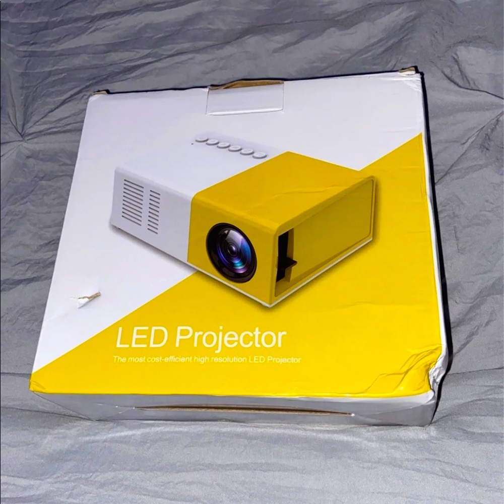 MINI LED 1080 Projector
